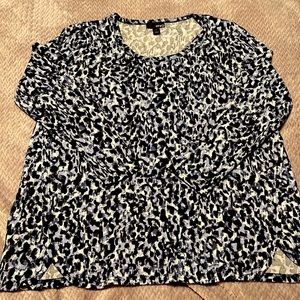 Erika. Leopard print. Light blue. Long sleeve cotton tee shirt.